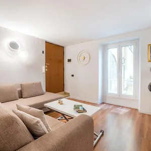 villafranca-loft-modern-studio-nearby-the-station-rome.it-romehotels.com/